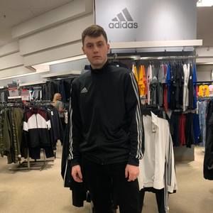 Meet your Posher, Dylan